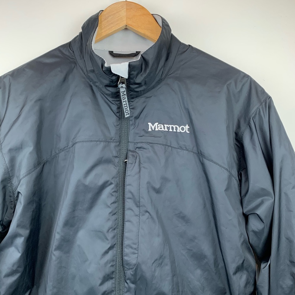 Marmot women’s jacket in black. Size large. - Picture 3 of 8